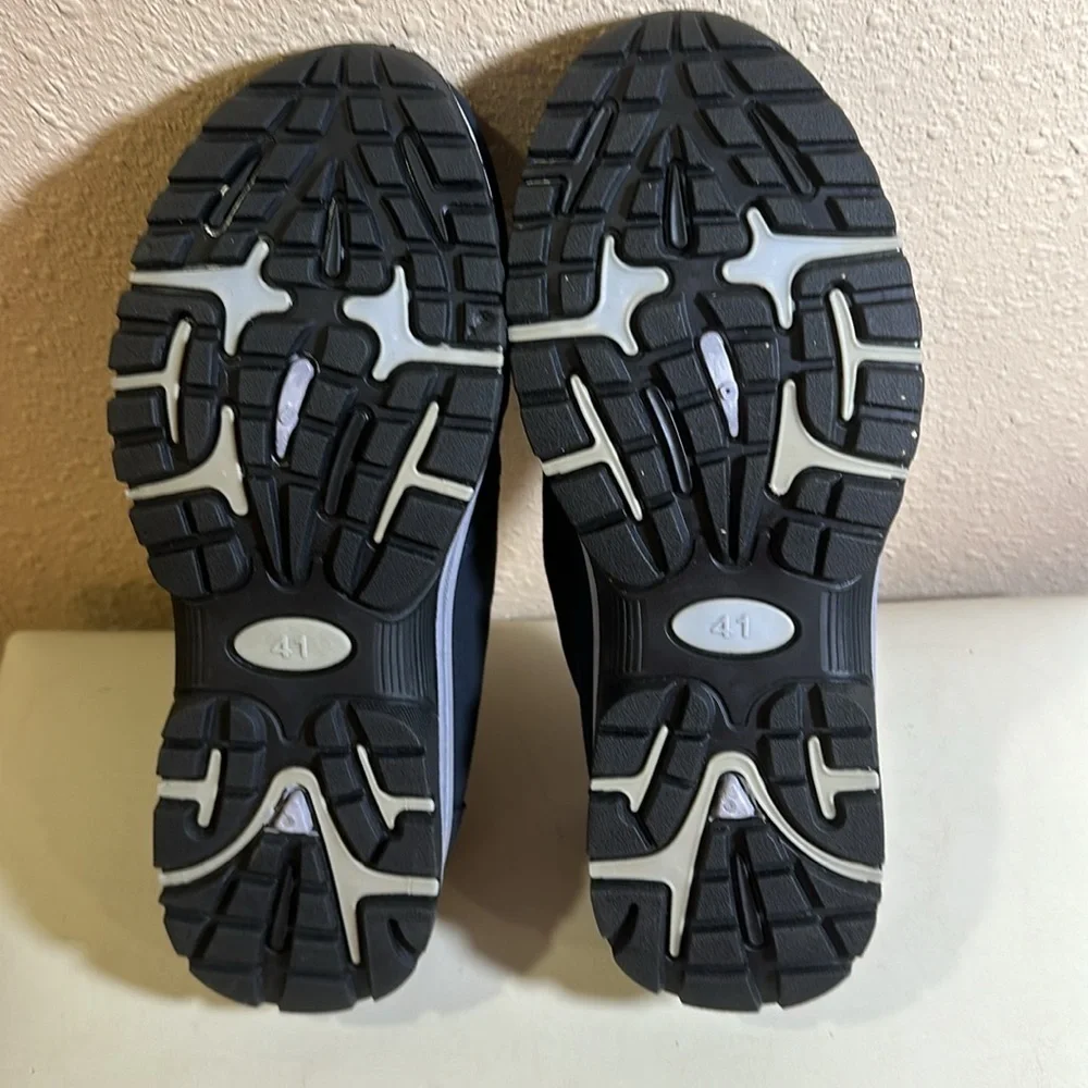 Canemon slip ons size 41